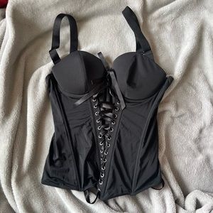 *like new* Goth alt black stretch front lace corset top
